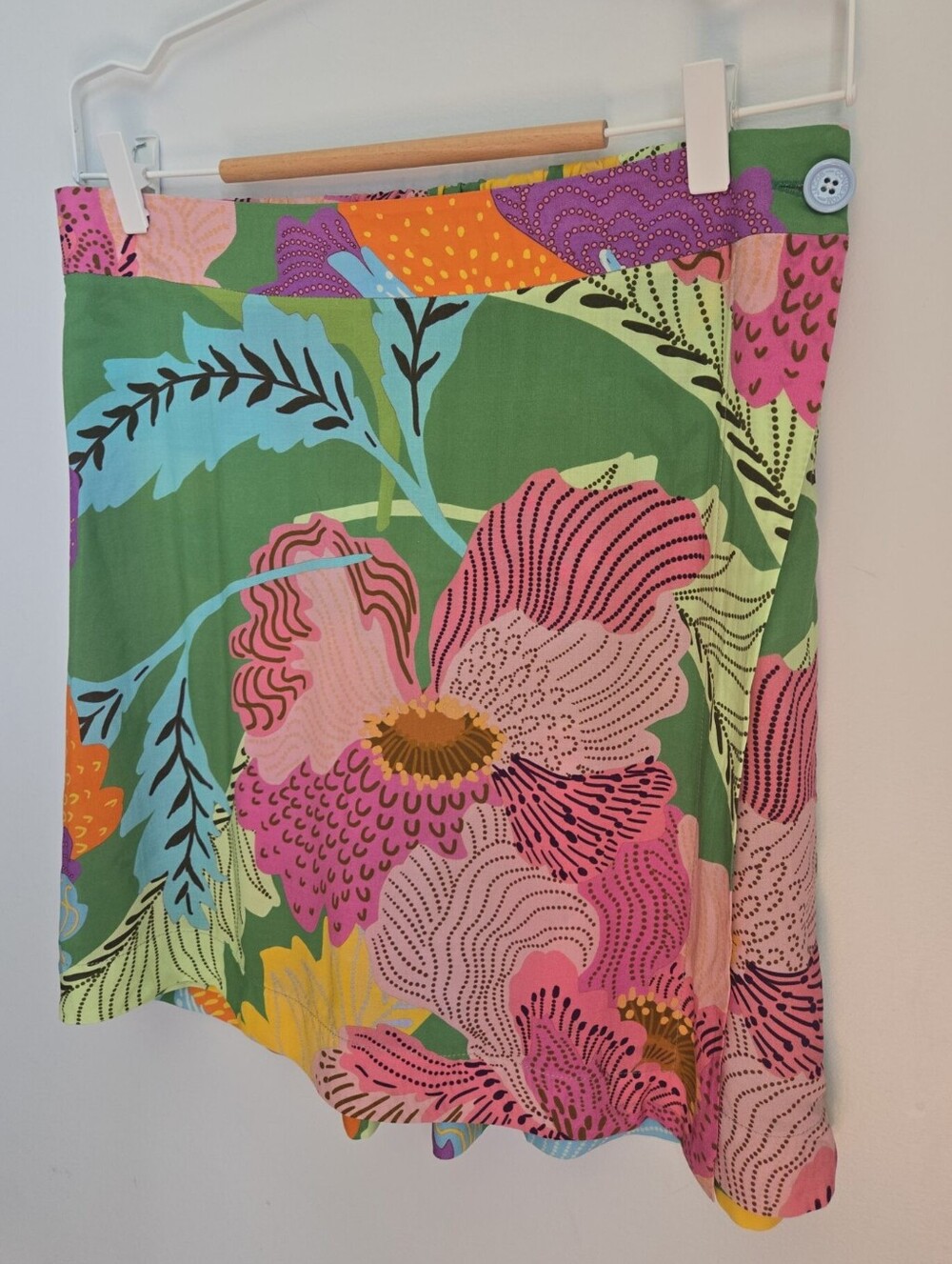 ALDO MARTINS Vibrant Bold Floral Print Viscose Skort